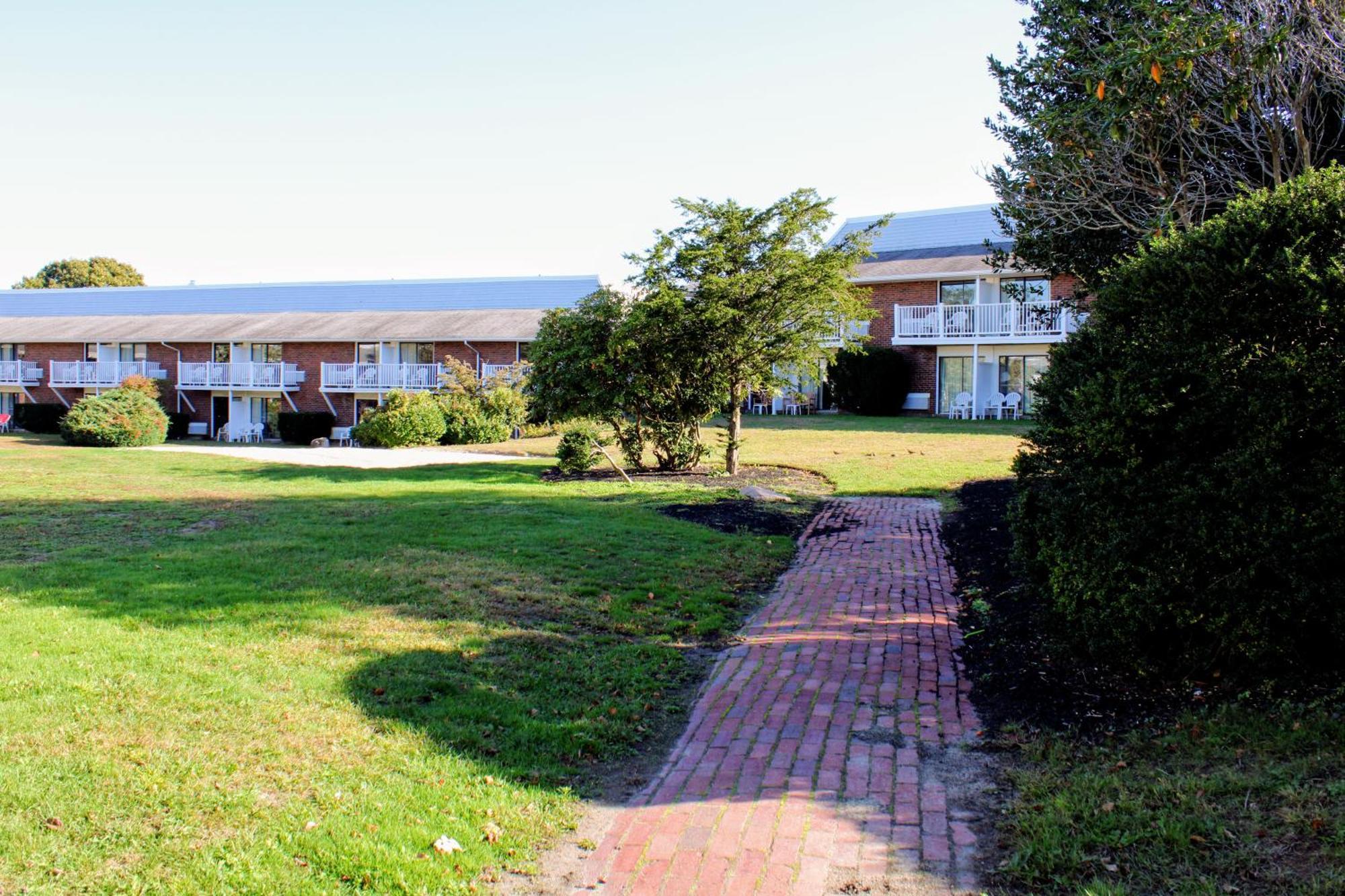 Cape Cod Irish Village - The Emerald Resort 반스터블 외부 사진
